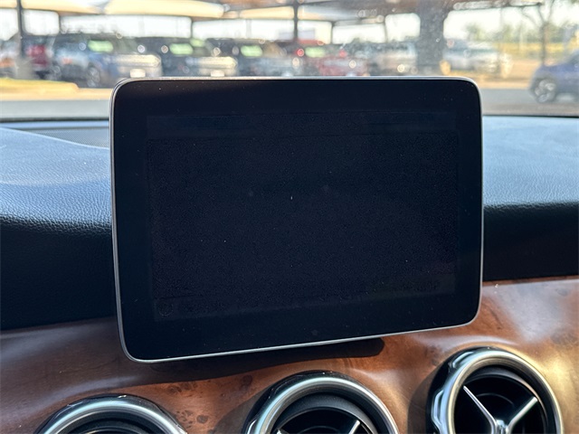2020 Mercedes Benz GLA 250 4MATIC photo 19