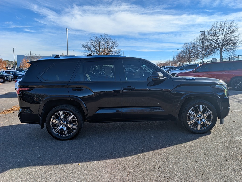 2023 Toyota Sequoia Capstone photo 3