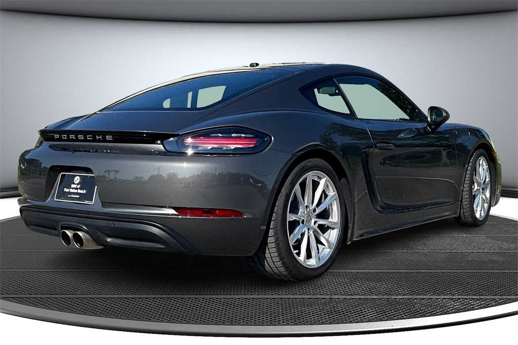 2025 Porsche Cayman S photo 6