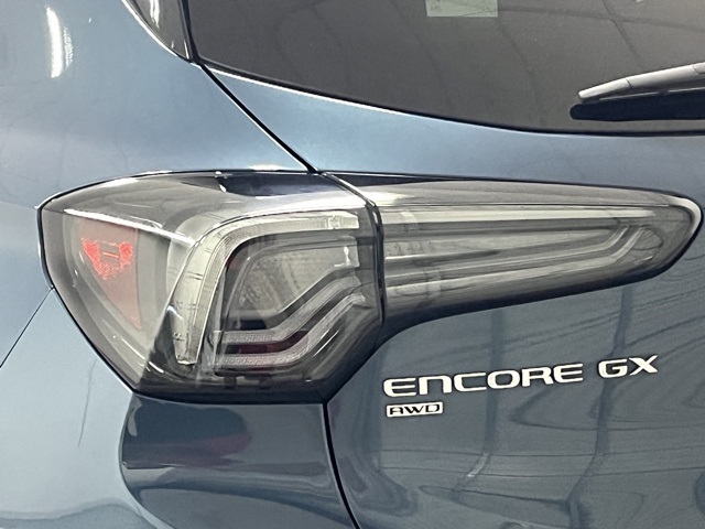 2024 Buick Encore GX Avenir photo 12