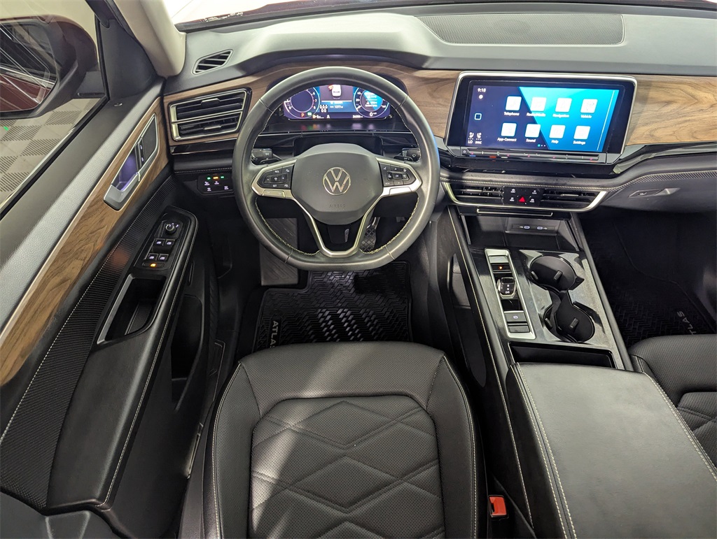 2024 Volkswagen Atlas SE Technology photo 11