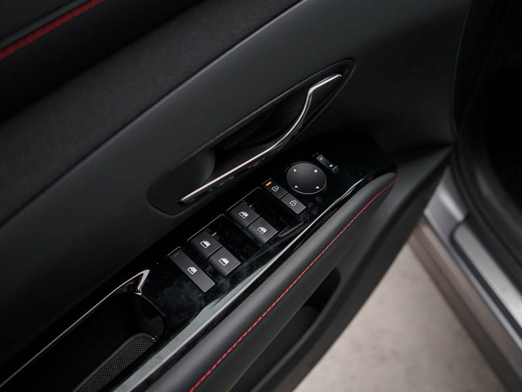 2025 Hyundai Tucson Hybrid N Line photo 17
