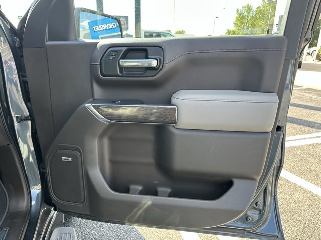 2019 Chevrolet Silverado 1500 LTZ photo 9