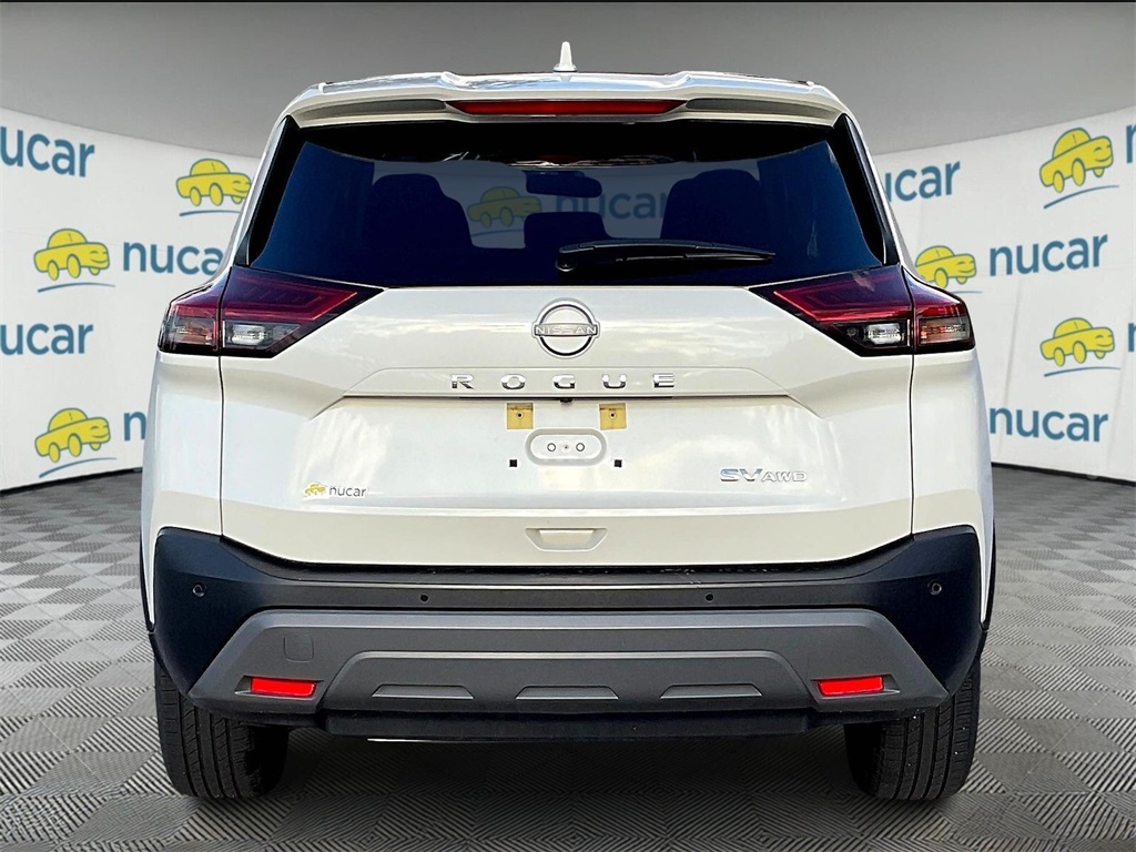 2023 Nissan Rogue SV photo 4