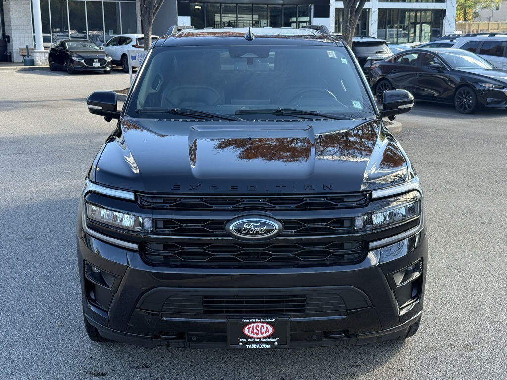 2023 Ford Expedition MAX Limited photo 2