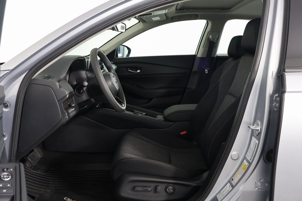 2025 Honda Accord 1.5T SE photo 5