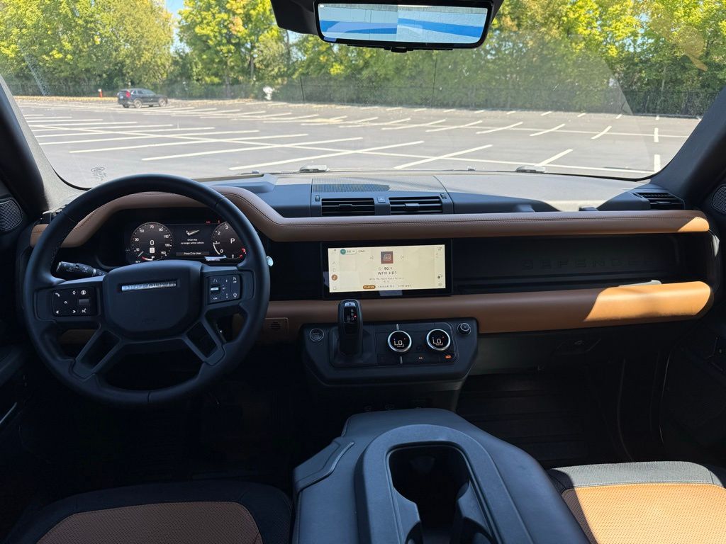 2024 Land Rover Defender 110 X-Dynamic SE photo 12