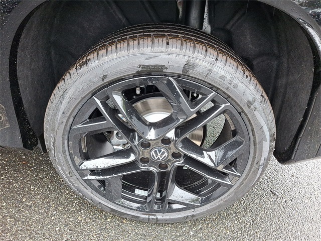 2025 Volkswagen Tiguan SE R-Line Black photo 3