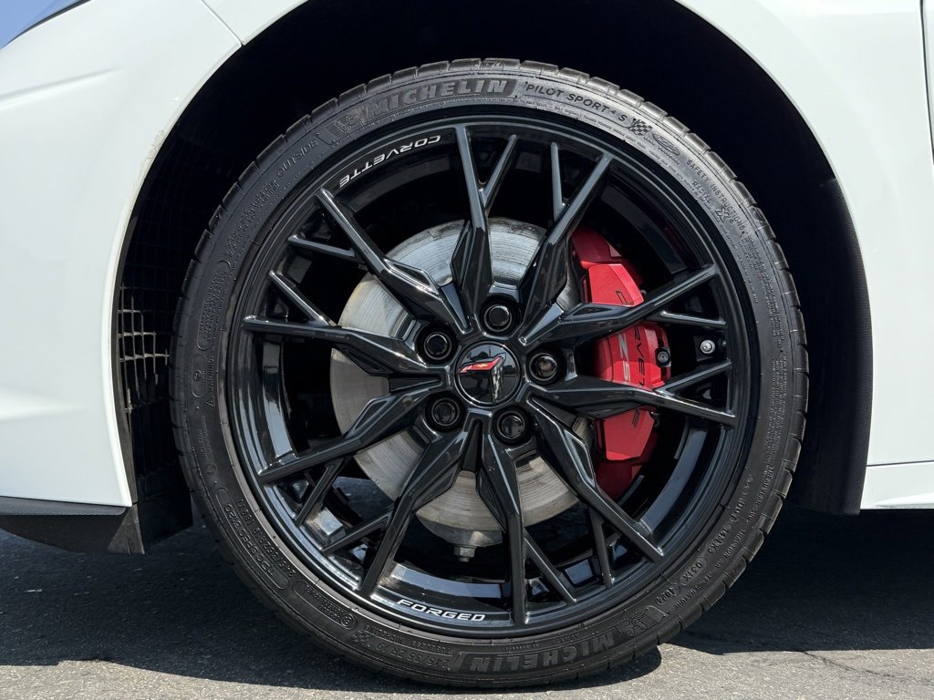 2025 Chevrolet Corvette Stingray 2LT photo 4