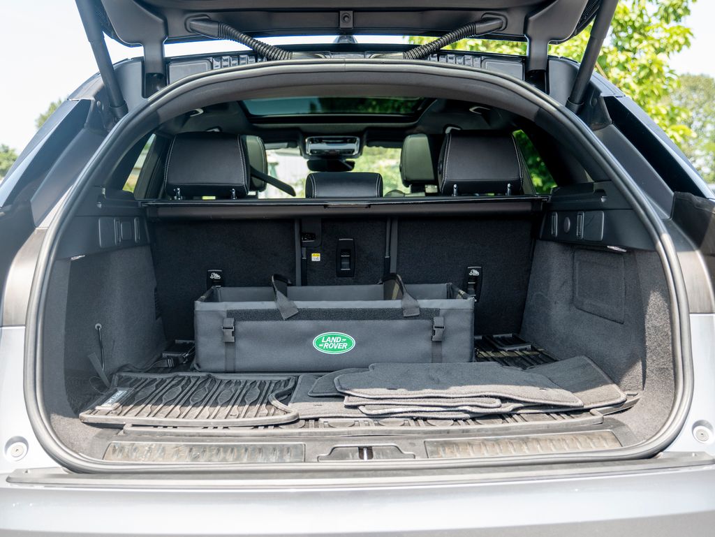 2023 Land Rover Range Rover Velar R-Dynamic S photo 31