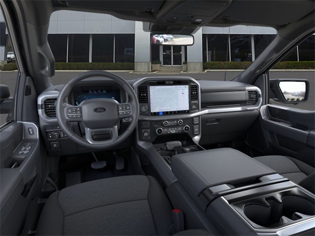 2025 Ford F-150 XLT photo 9