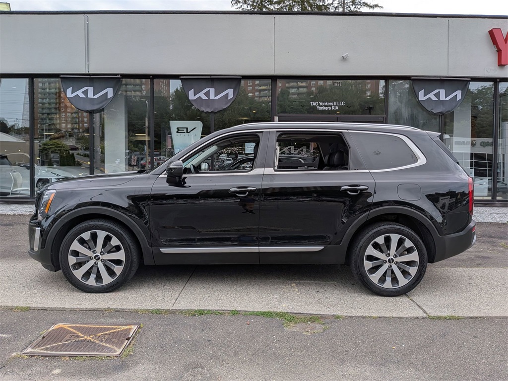 2022 Kia Telluride S photo 12