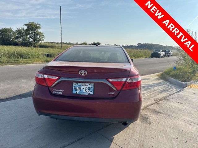 2016 Toyota Camry XSE photo 4