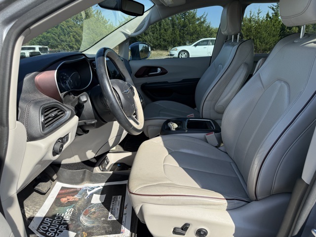 2018 Chrysler Pacifica Limited photo 9