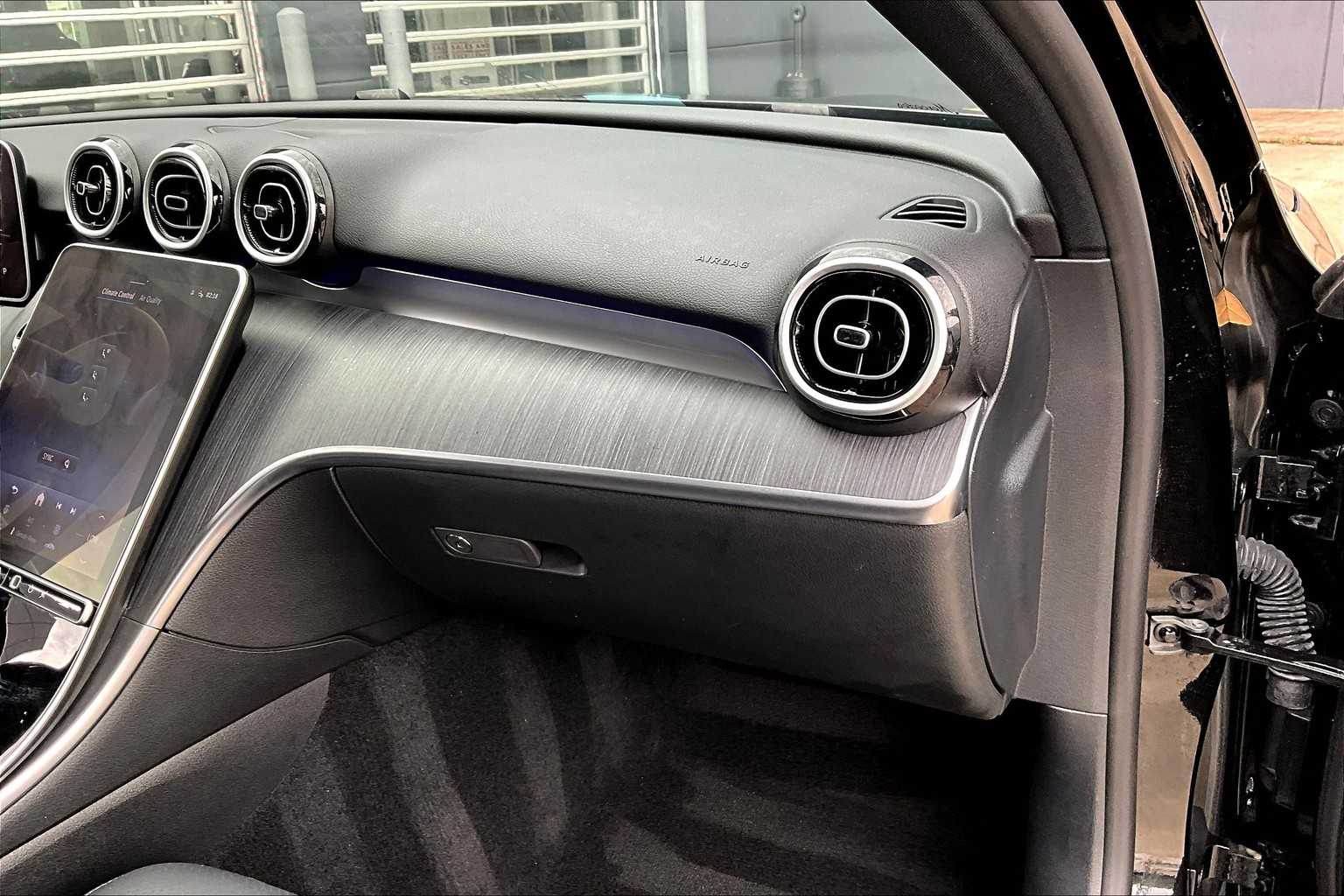2025 Mercedes Benz C 300 photo 15