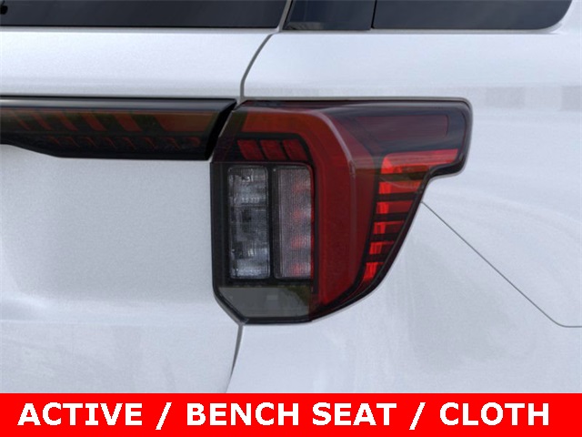 2025 Ford Explorer photo 40
