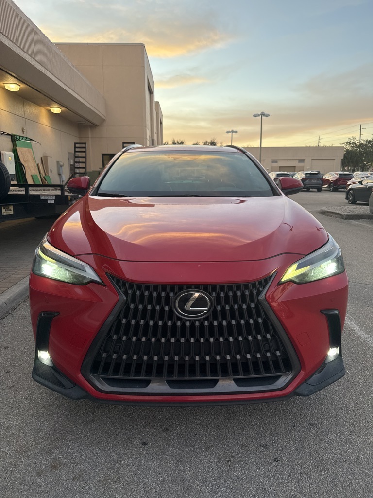 2022 Lexus NX 350's photo