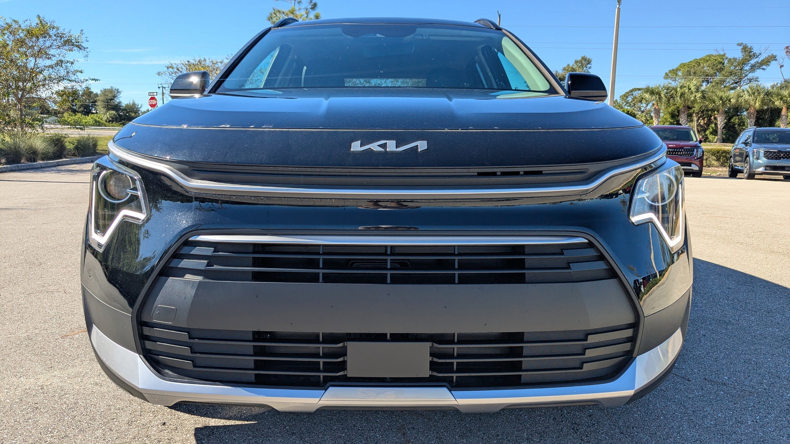 2025 Kia Niro Plug-In Hybrid EX photo 3