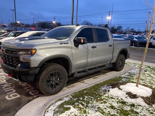 2023 Chevrolet Silverado 1500 ZR2's photo