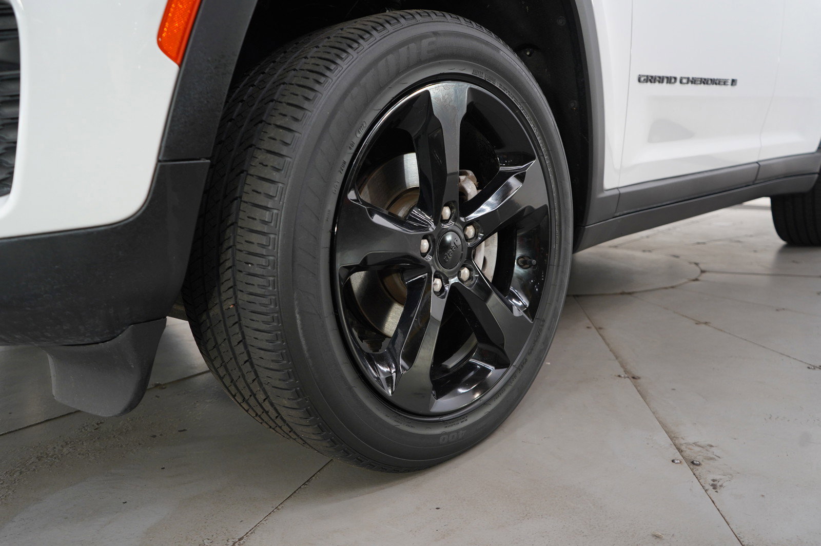 2023 Jeep Grand Cherokee Laredo Altitude photo 26
