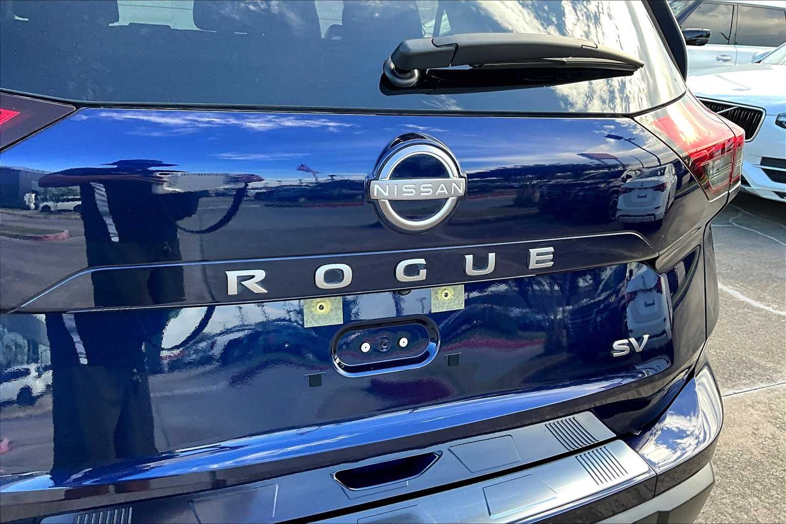 2024 Nissan Rogue SV photo 28