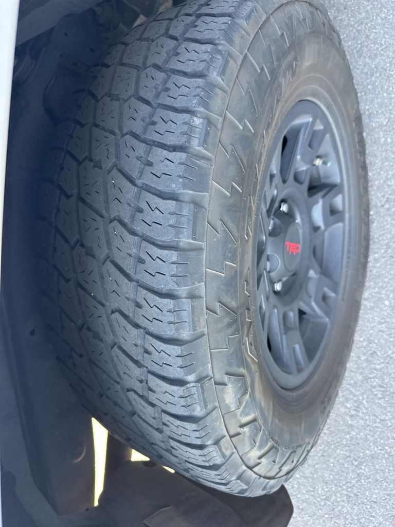 2020 Toyota 4Runner SR5 Premium photo 4
