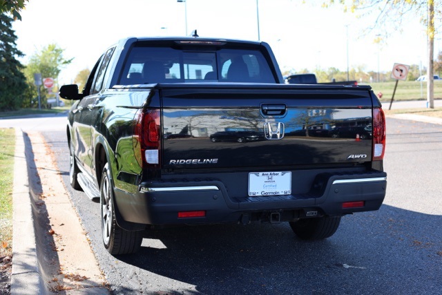 2019 Honda Ridgeline RTL-E photo 3