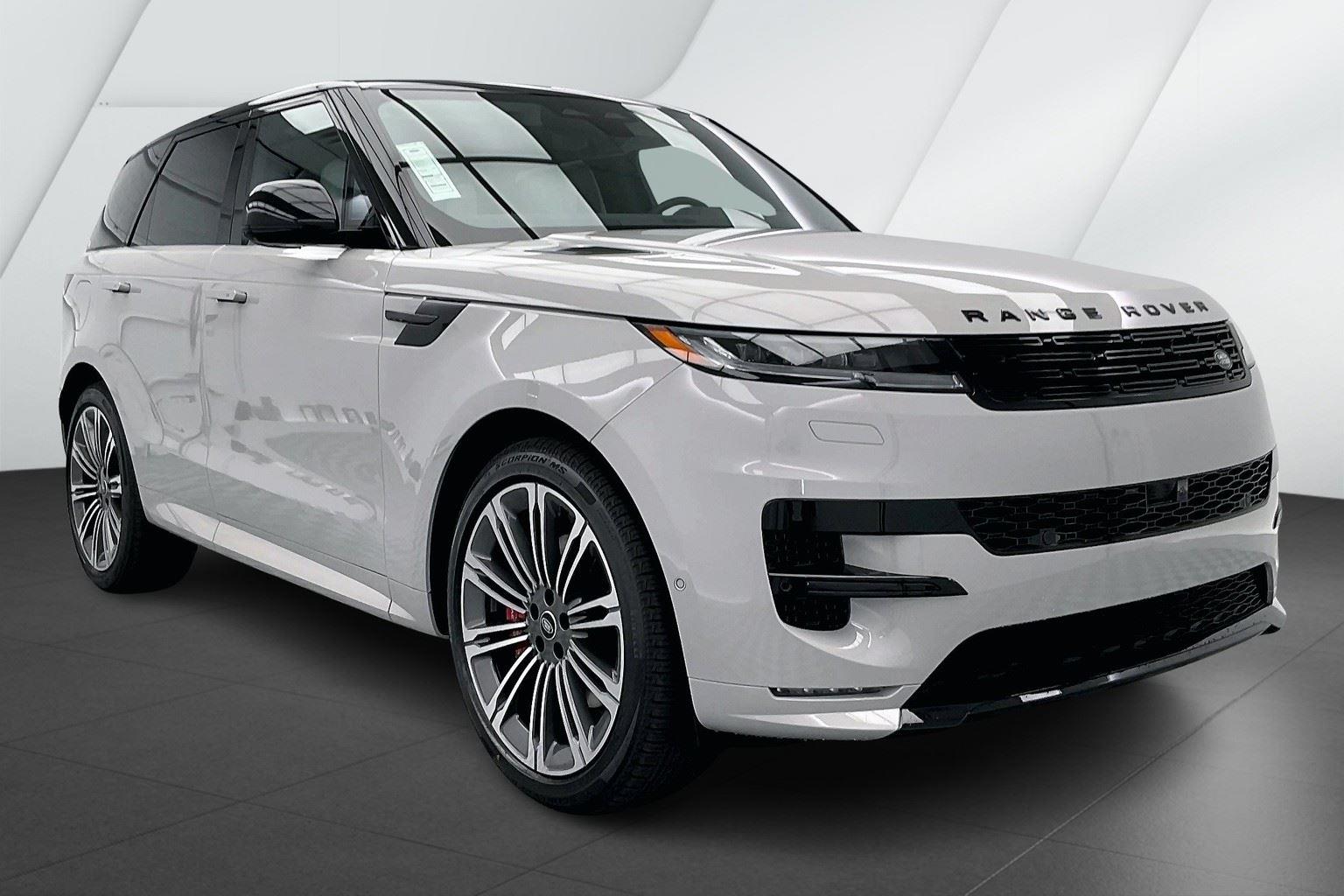 2025 Land Rover Range Rover Sport SE photo 2