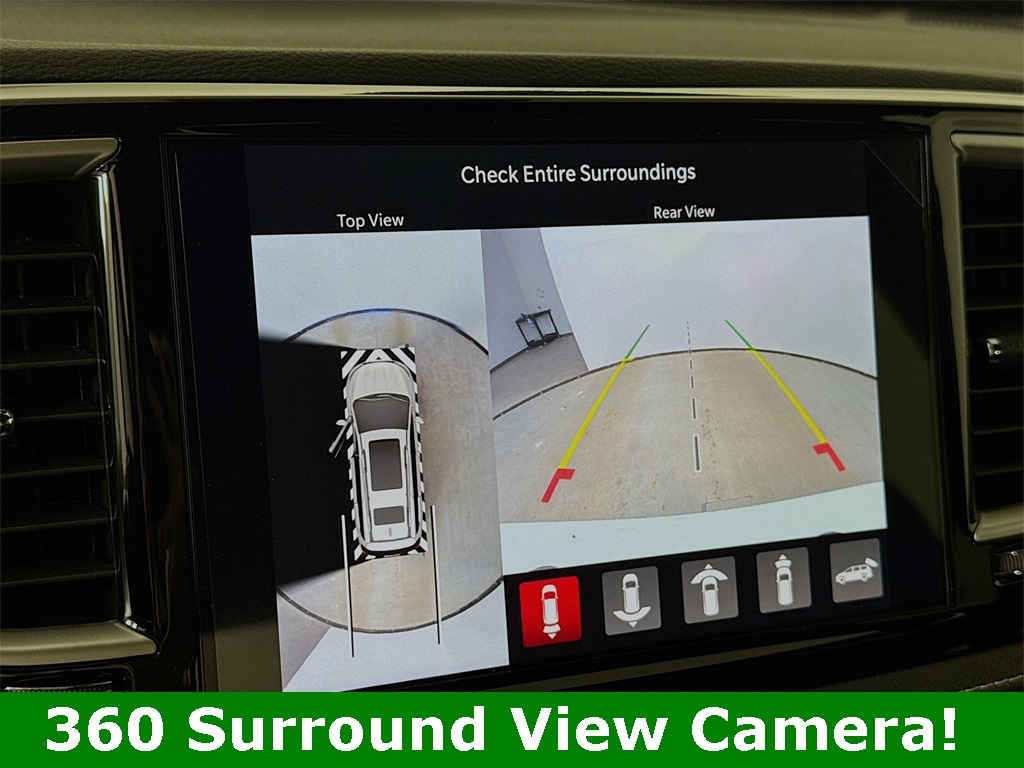 2026 Chrysler Pacifica photo 2