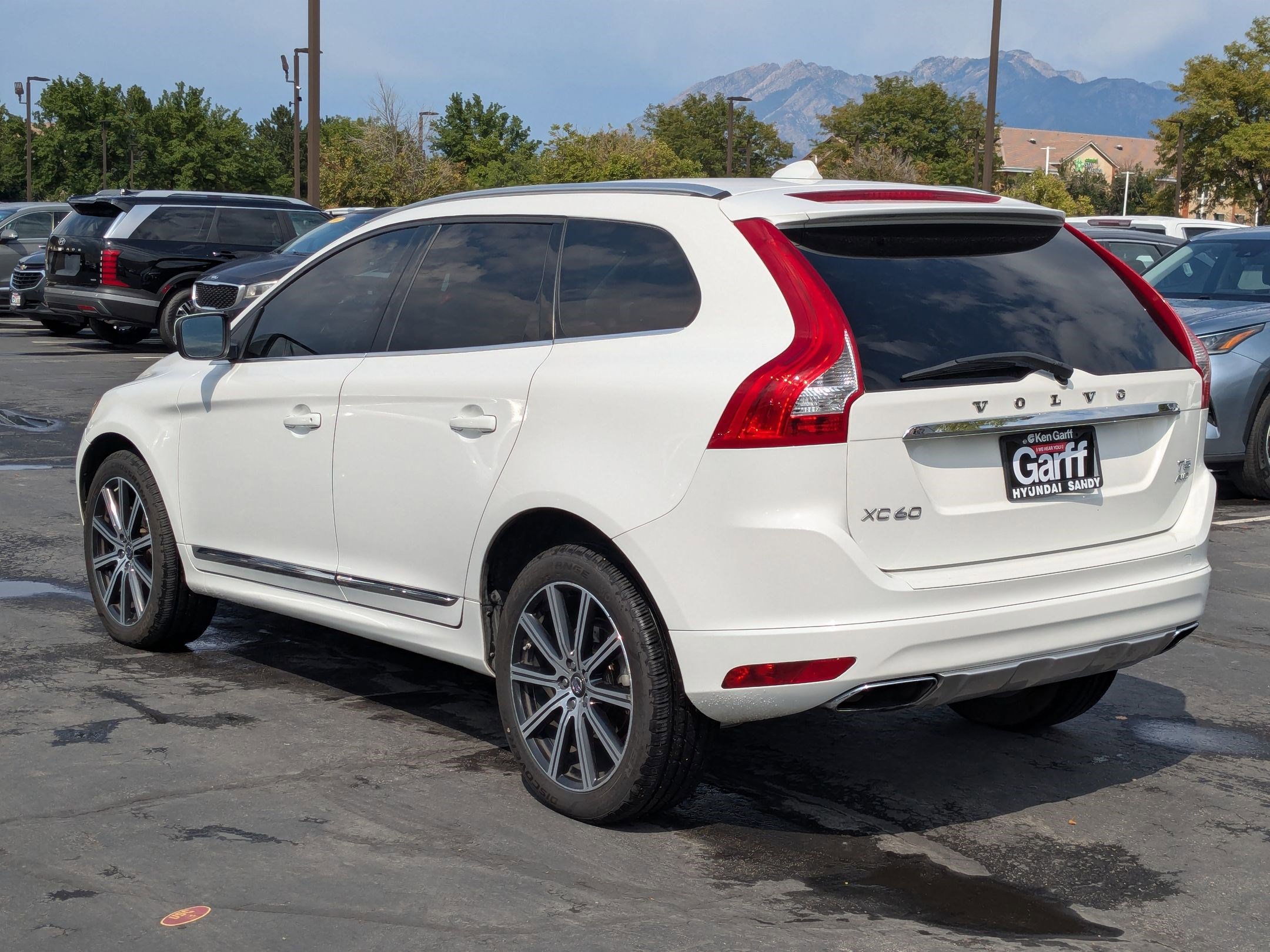 2015 Volvo XC60 T5 Premier photo 5
