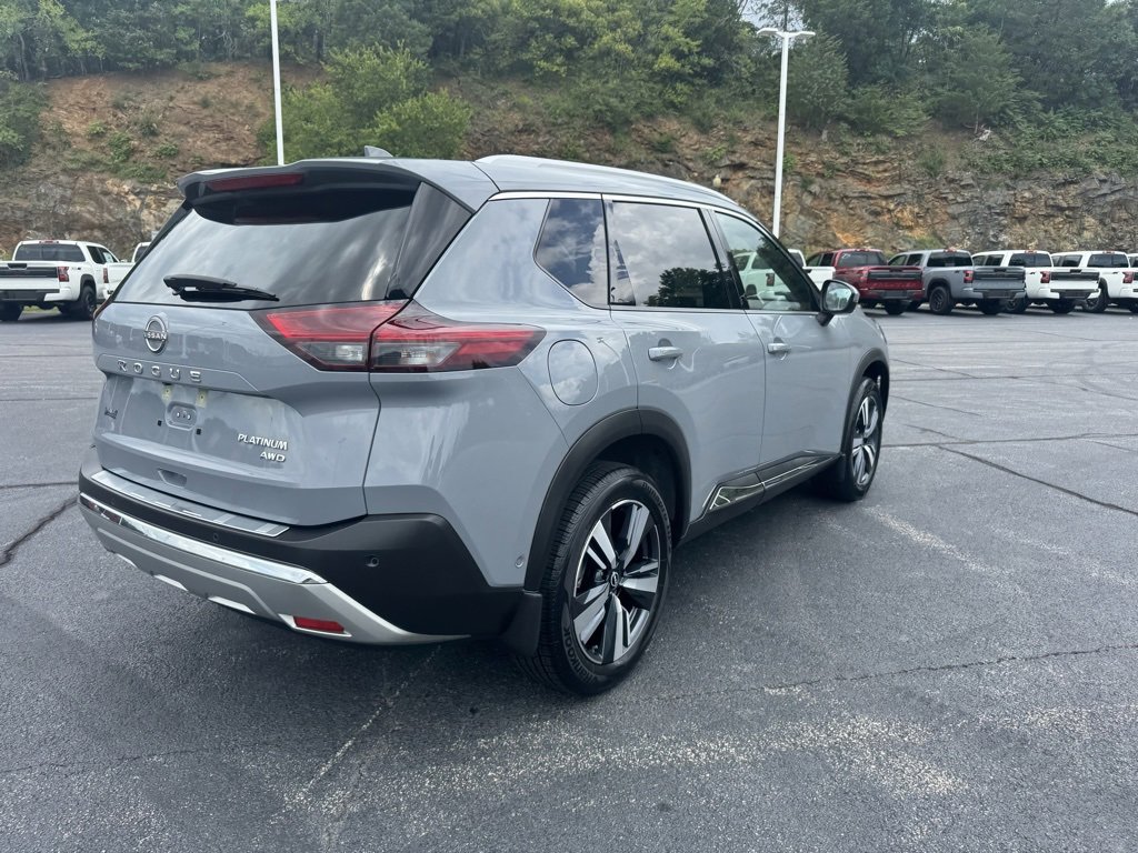 2023 Nissan Rogue Platinum photo 7
