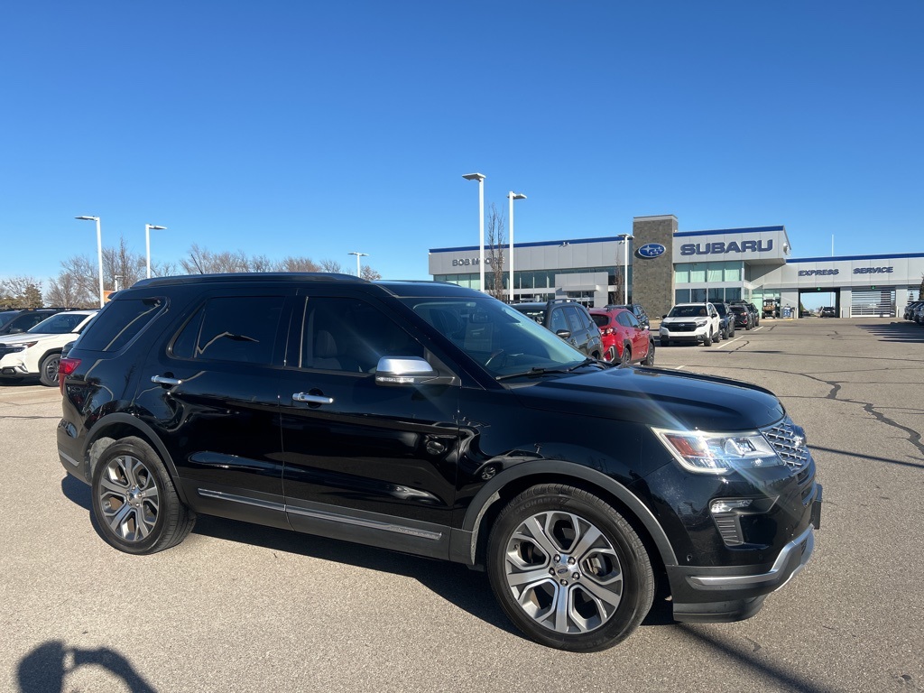 2018 Ford Explorer Platinum's photo