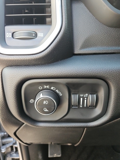 2026 Ram 2500 Laramie photo 7