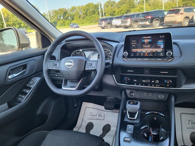 2026 Nissan Rogue SV photo 15