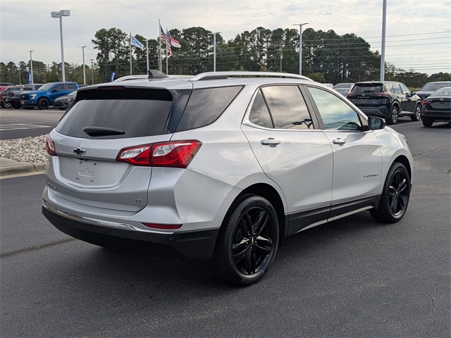 2021 Chevrolet Equinox LT photo 3