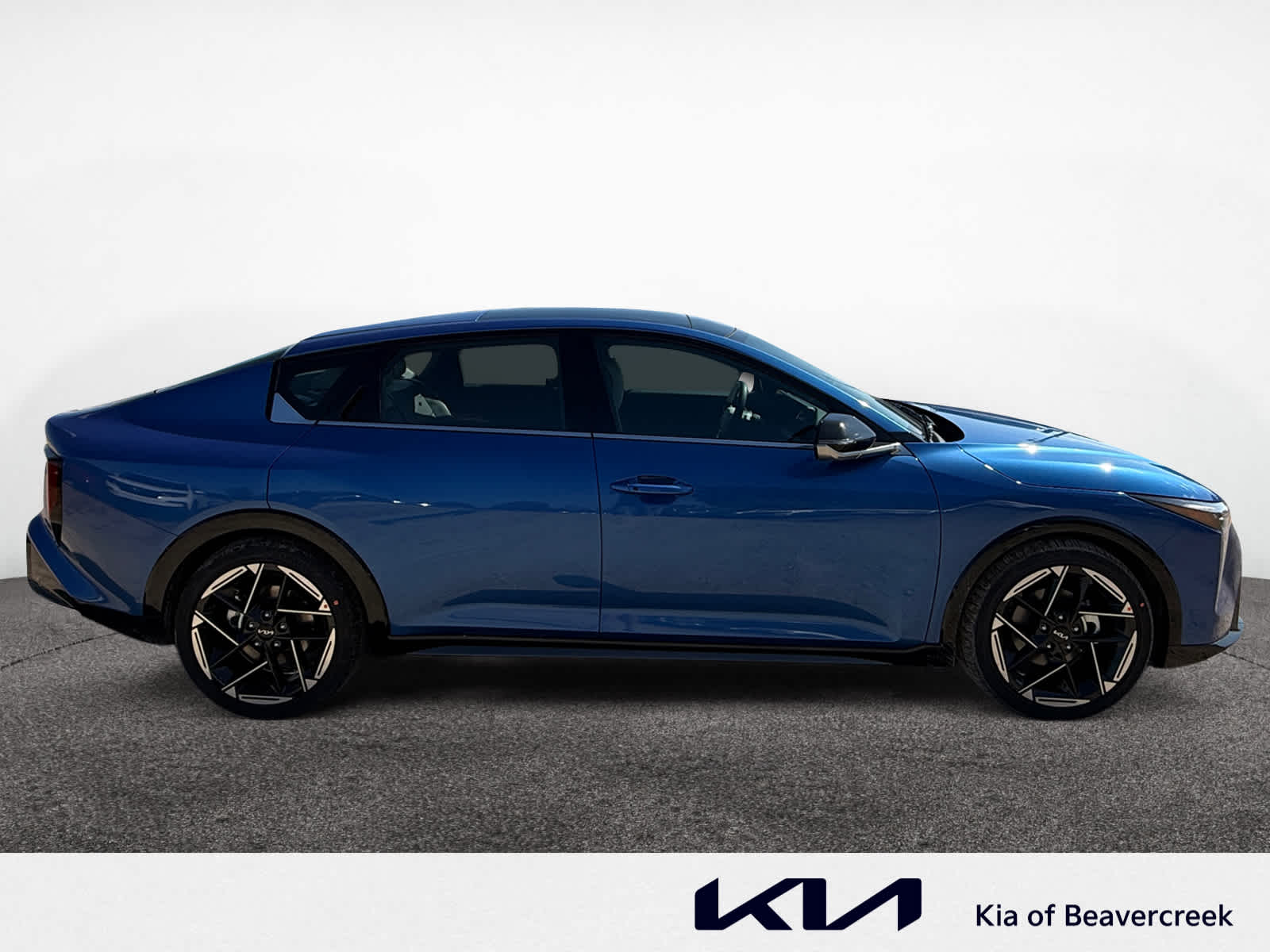 2025 Kia K4 GT-Line photo 6