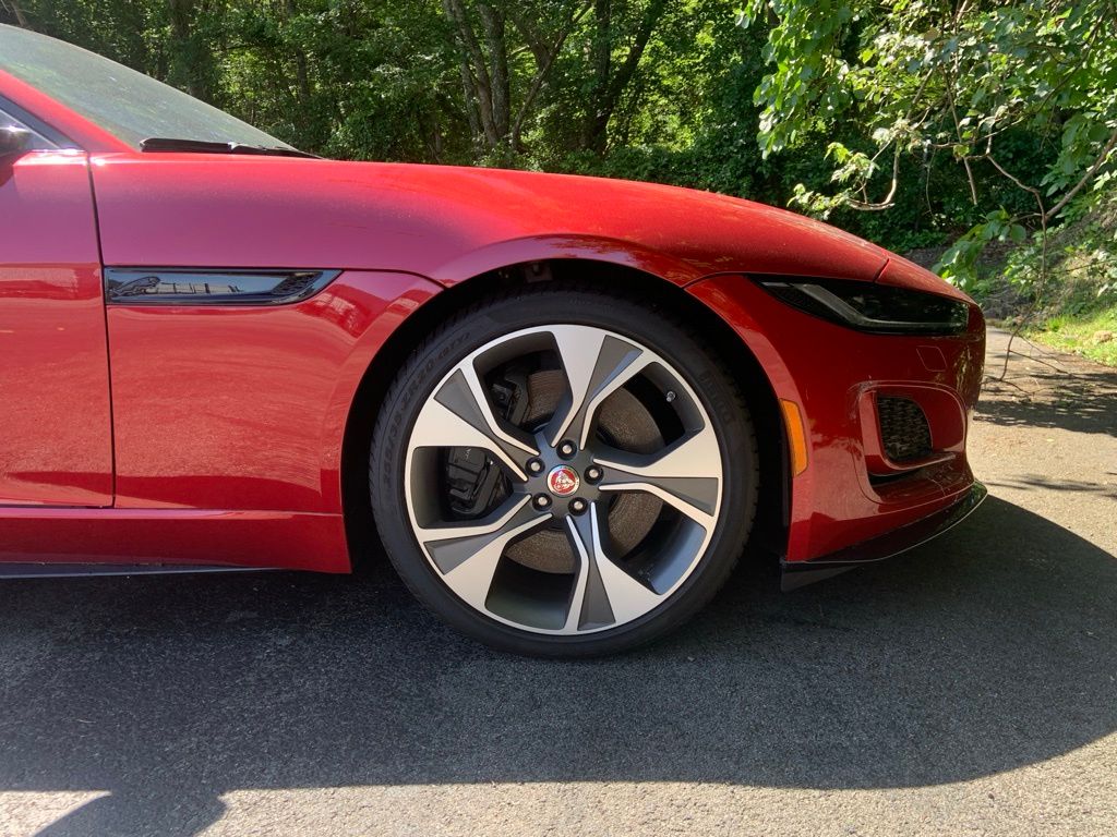 2023 Jaguar F-TYPE P450 photo 9