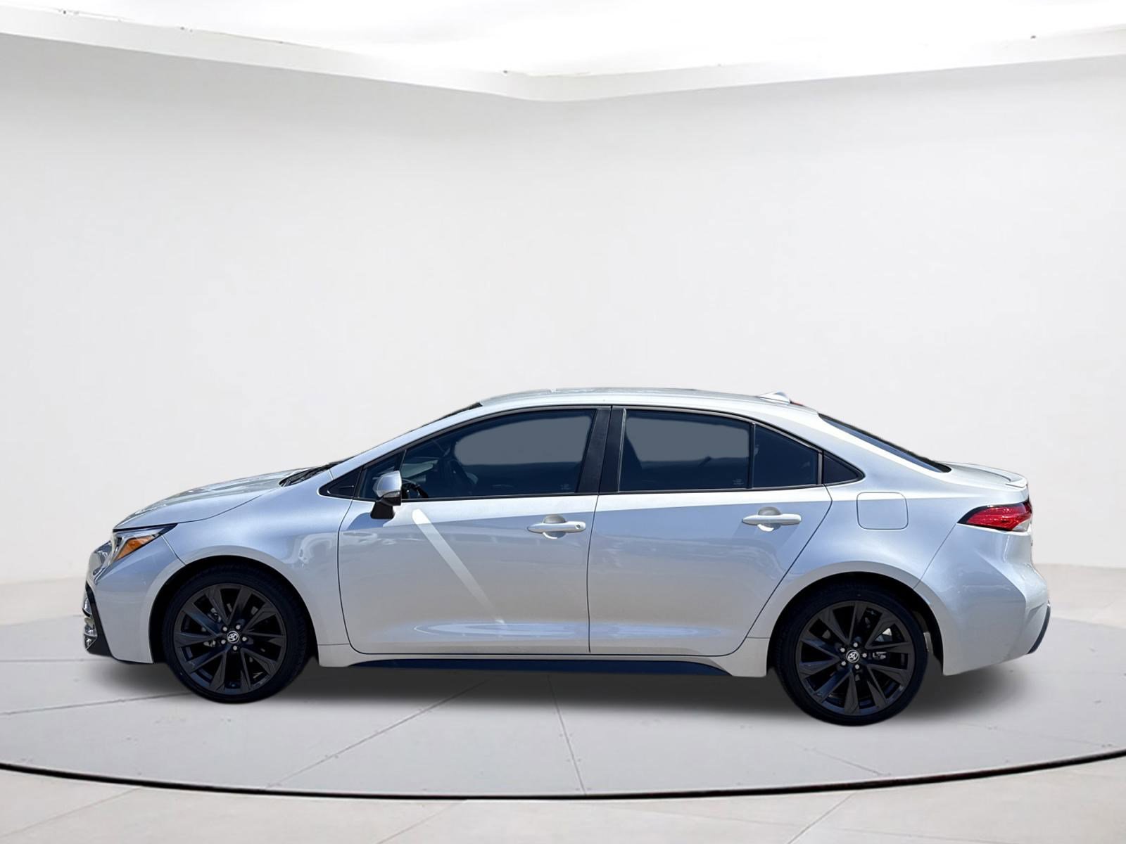 2023 Toyota Corolla SE photo 4