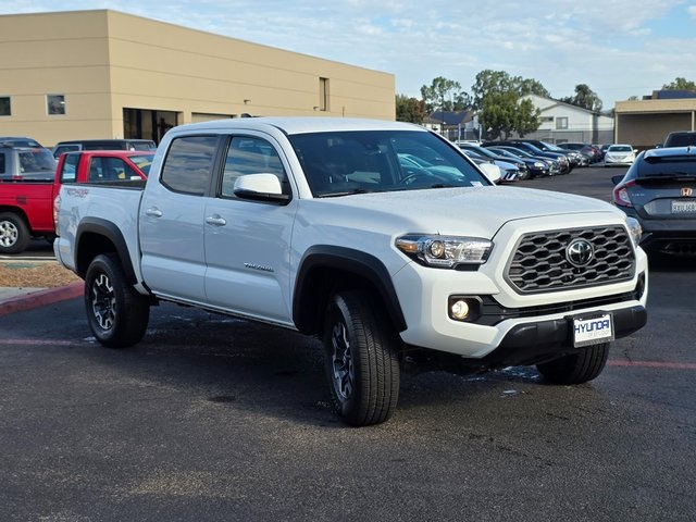 2023 Toyota Tacoma TRD Off-Road photo 4