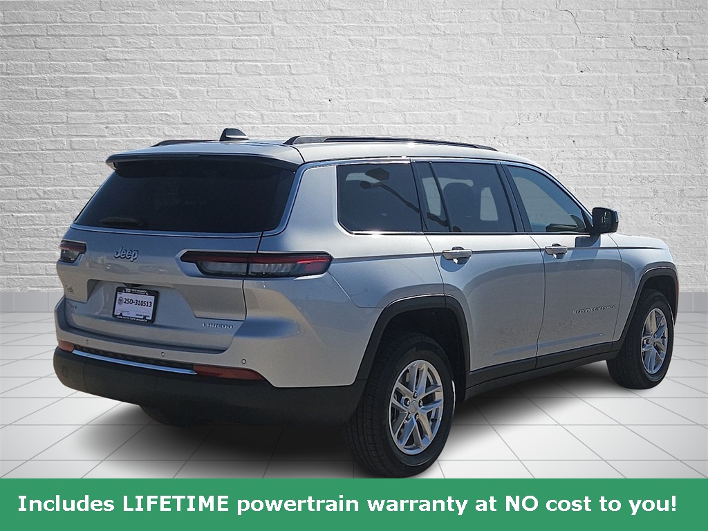 2025 Jeep Grand Cherokee Laredo photo 4