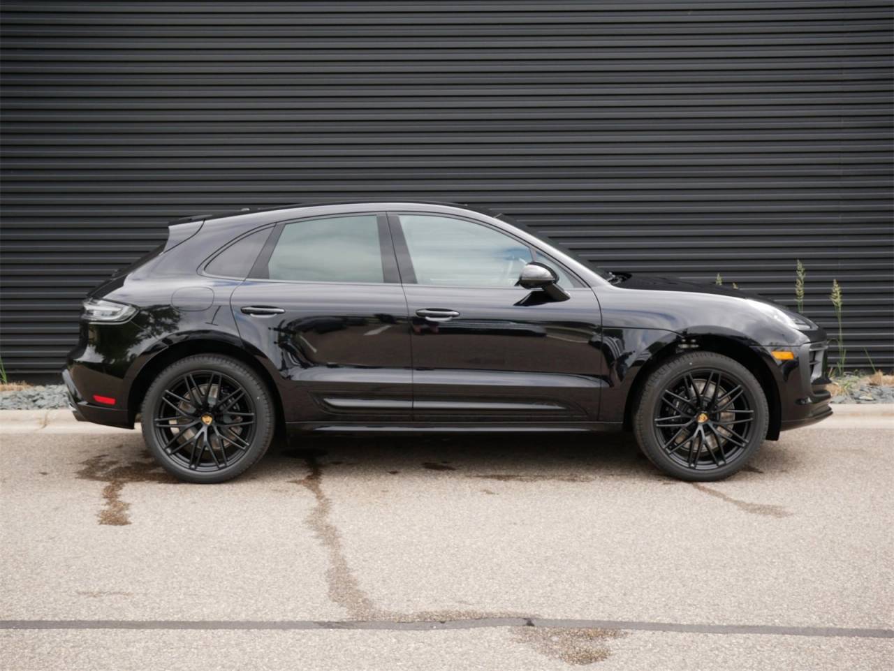 2025 Porsche Macan GTS photo 22