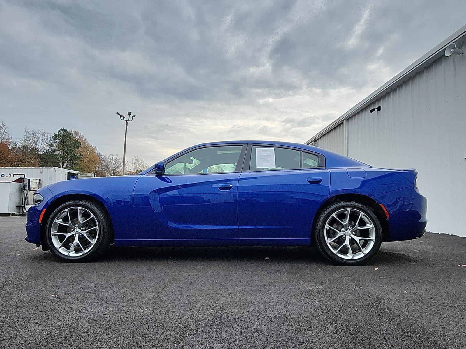 Used 2020 Dodge Charger SXT with VIN 2C3CDXBG4LH237924 for sale in Hopewell, VA