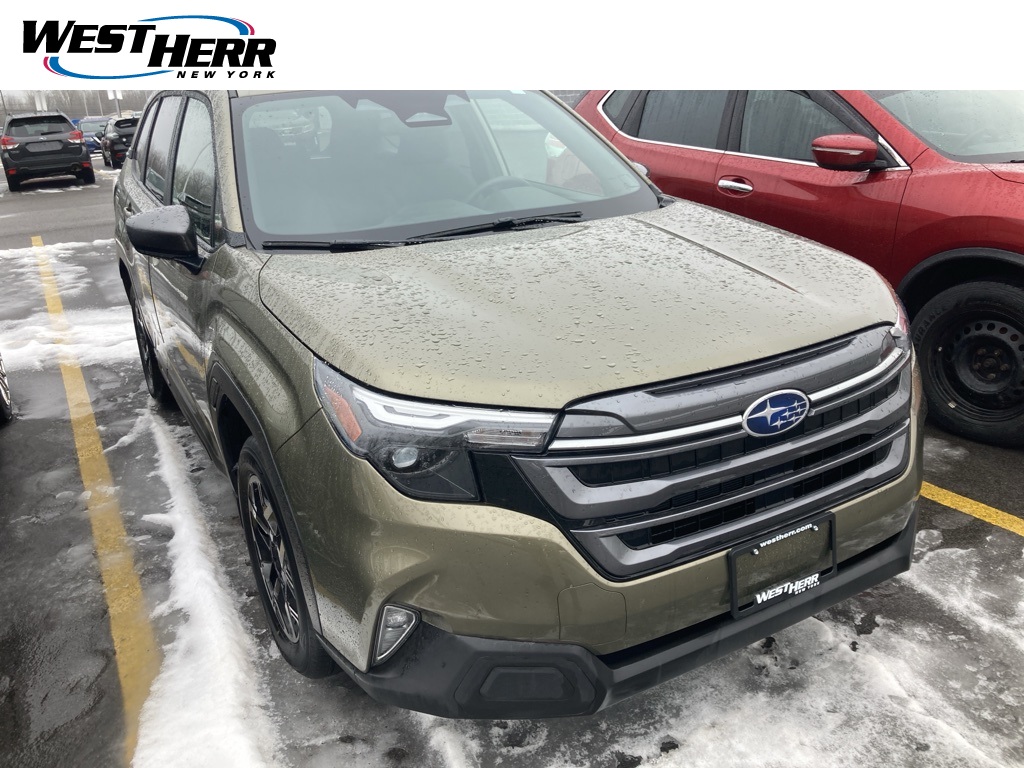 2025 Subaru Forester Premium's photo