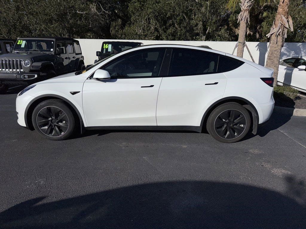 Used 2021 Tesla Model Y Long Range with VIN 5YJYGDEE3MF187591 for sale in Northfield, Minnesota