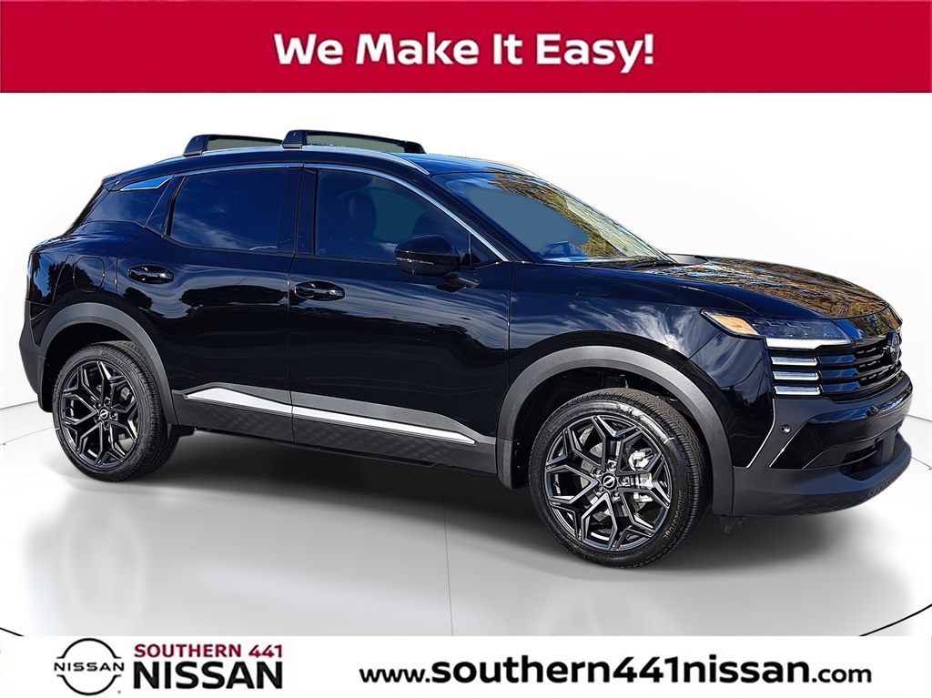 2026 Nissan KICKS SR's photo