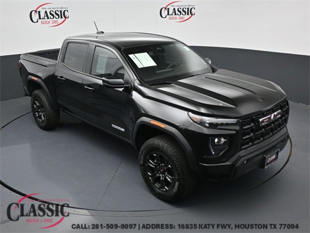 2024 GMC Canyon Elevation's photo