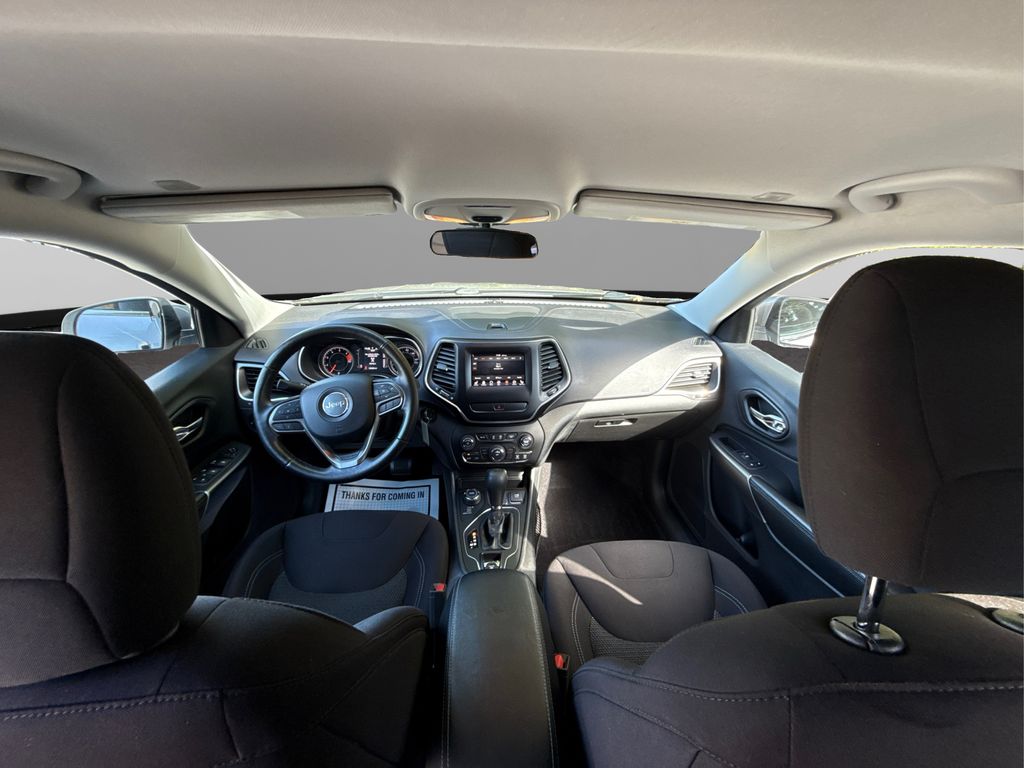 2019 Jeep Cherokee Latitude photo 24