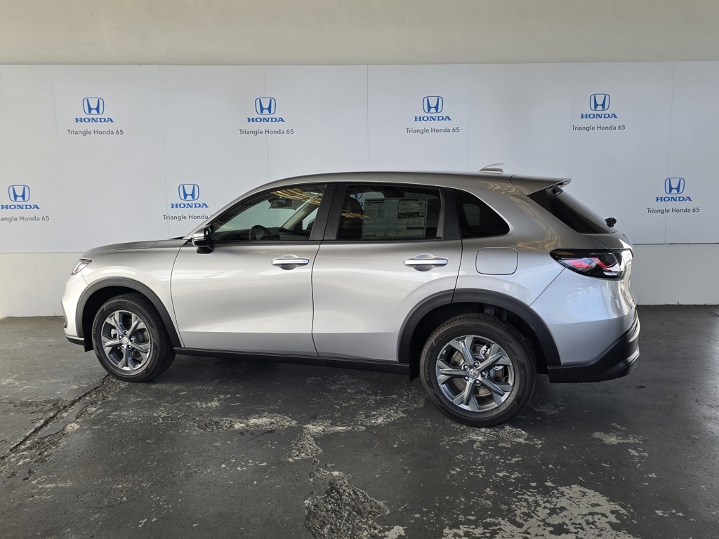 2026 Honda HR-V LX photo 3