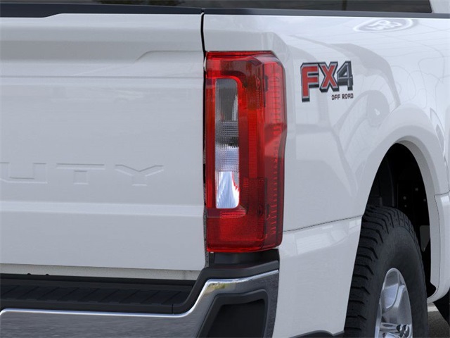 2026 Ford F-350 XLT photo 18