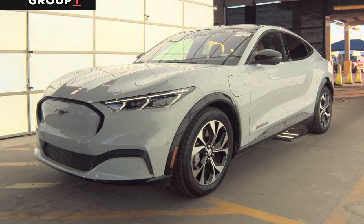 2022 Ford Mustang Mach-E Premium AWD